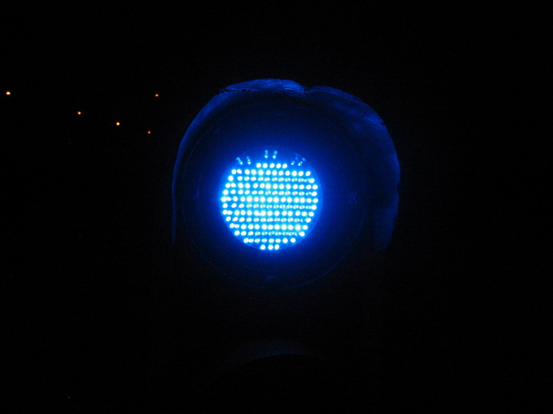 'Compound eye' light source, blue